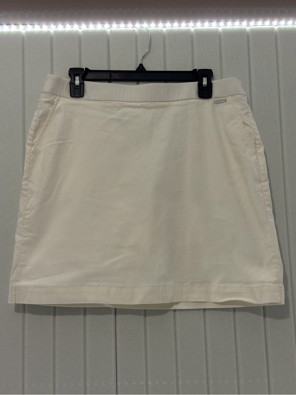 Rafaella Women’s “Star White” Skort Size L - NWOT